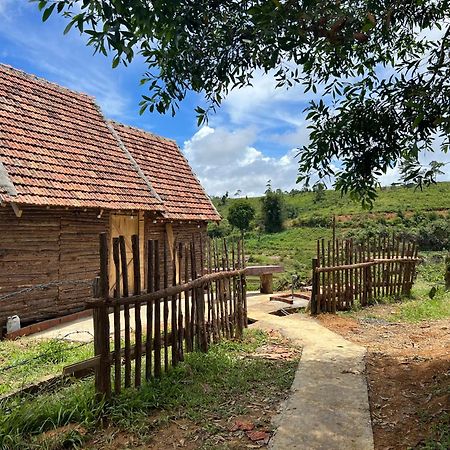 Konke Ruong Farmstay Kon Von Kla Esterno foto